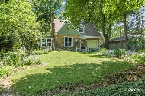 1518 32nd St SE, Grand Rapids, MI 49508