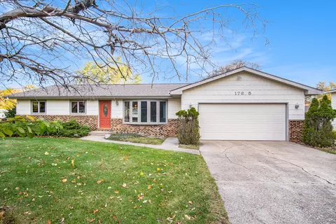 17685 Brucker St, Grand Haven, MI 49417