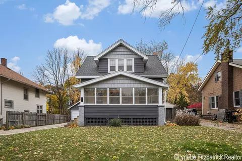 664 Ferris St NW, Grand Rapids, MI 49544