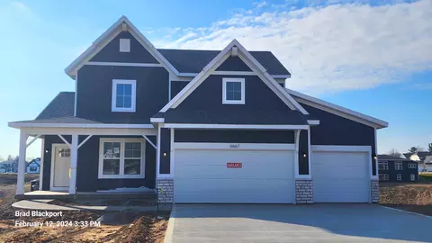 6667 Delia Dr, Hudsonville, MI 49426