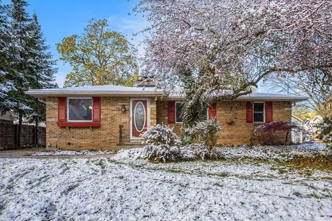 1227 Parkhurst Ave NW, Grand Rapids, MI 49504