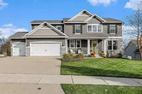 122 Dogwood Dr, Rockford, MI 49341