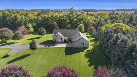 6980 Riley St, Zeeland, MI 49464