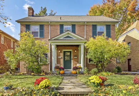 1031 Iroquois Dr SE, Grand Rapids, MI 49506