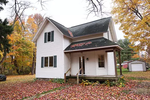 192 W North St, Marcellus, MI 49067