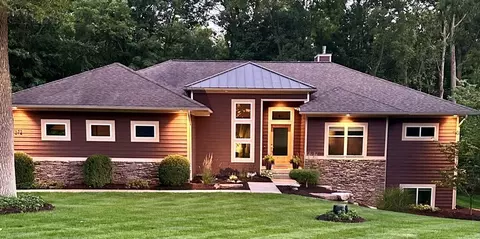 7572 Tannon Trl, Alto, MI 49302