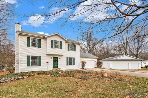 1535 Harrah Rd, Niles, MI 49120