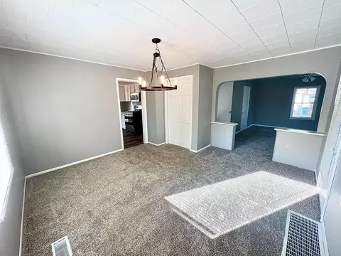405 Compton St, Bronson, MI 49028 photo 12