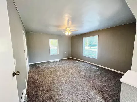 405 Compton St, Bronson, MI 49028 photo 14