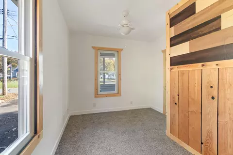 214 Hackett St, Jackson, MI 49202 photo 17