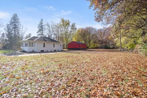 214 Hackett St, Jackson, MI 49202 photo 3