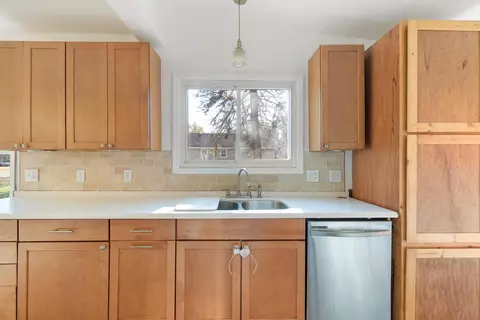 214 Hackett St, Jackson, MI 49202 photo 10