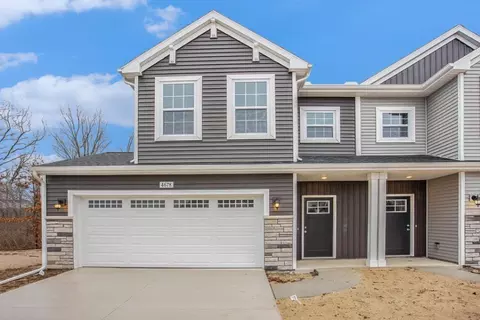 4678 Glen Haven Dr, Kentwood, MI 49512