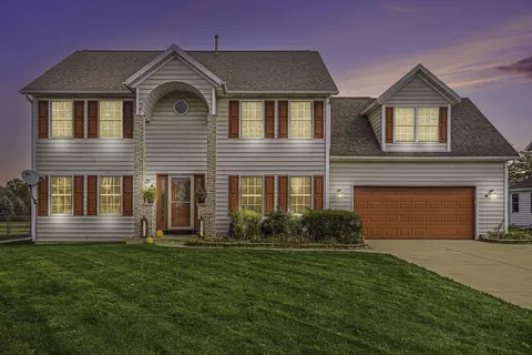 7761 Elk St, Portage, MI 49002