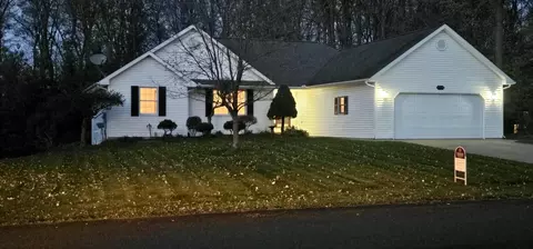 2656 Orange Meadow Ln, Kalamazoo, MI 49004