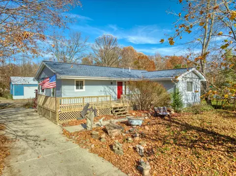 10090 Austin Rd, Jackson, MI 49201