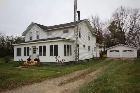 65114 Youngs Prairie Rd, Constantine, MI 49042