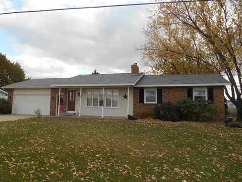 10094 Felch St, Zeeland, MI 49464