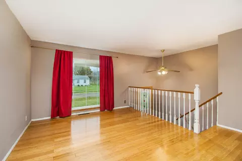 1059 Cranbrook Dr, Jackson, MI 49201 photo 7