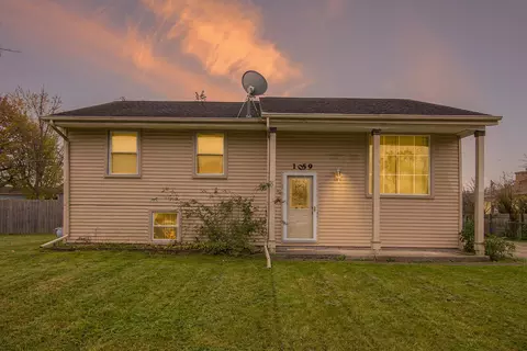 1059 Cranbrook Dr, Jackson, MI 49201
