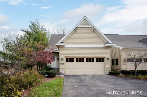 17530 N Fruitport Rd #11, Spring Lake, MI 49456