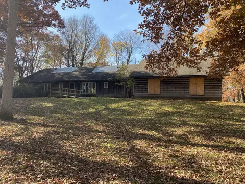 67170 Ponderosa Rd, Edwardsburg, MI 49112