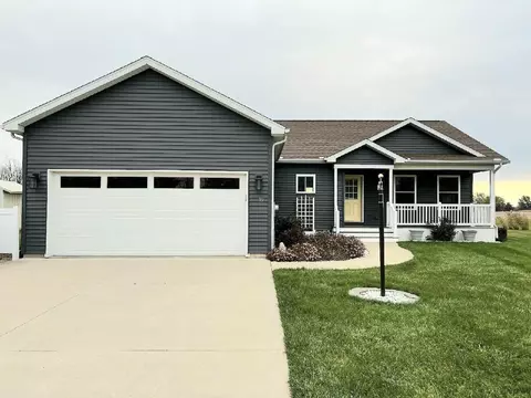 19 Hunting Trail Ave, Quincy, MI 49082