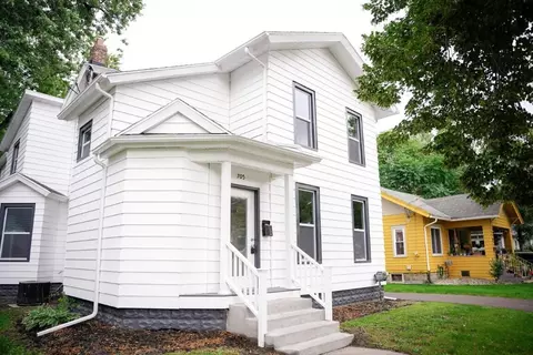 705 Sixth St, Jackson, MI 49203 photo 2