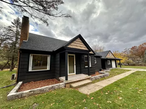 3038 Robinson Rd, Jackson, MI 49203