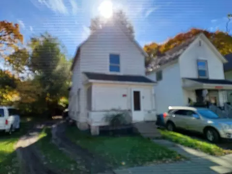 830 Hays Park Ave, Kalamazoo, MI 49001