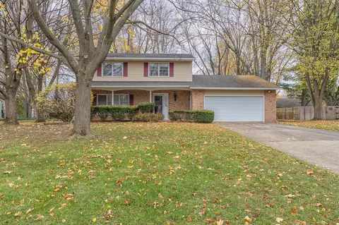 6831 Hickory Point East Dr, Portage, MI 49024