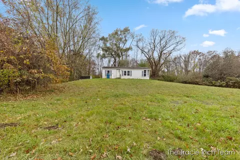 7374 Blair St, Hudsonville, MI 49426