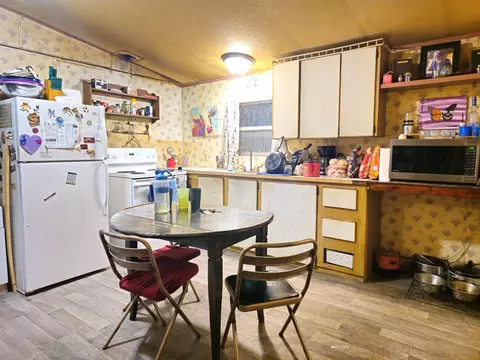 6738 E Pakes Rd, Crystal, MI 48818 photo 2