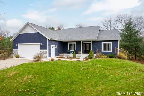 3530 Beattie Rd, Muskegon, MI 49445