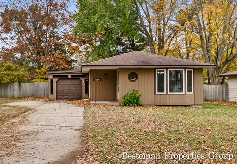 1654 Vans Blvd, Holland, MI 49423