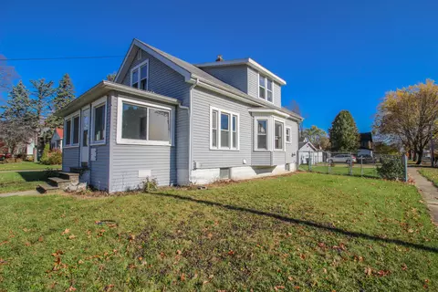 201 N Grant Ave, Three Rivers, MI 49093