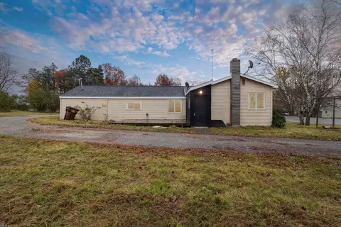 8010 W Sidney Rd, Greenville, MI 48838