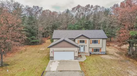 6267 Wasatch Ln, Twin Lake, MI 49457