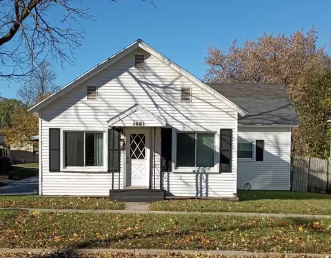 1481 Division St, Muskegon, MI 49441