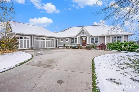 15066 Silver Fir Dr, Holland, MI 49424