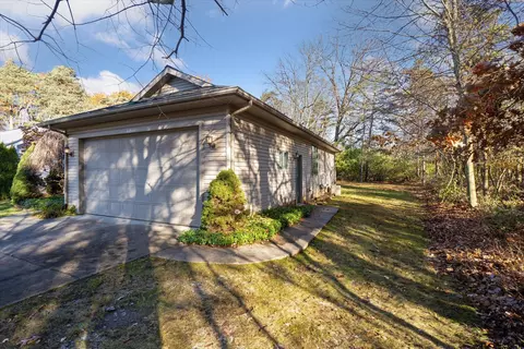 11554 Bradley Dr, Jerome, MI 49249 photo 4
