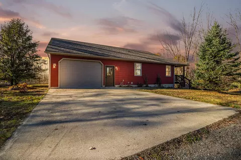 9680 Daugherty Rd, Brooklyn, MI 49230