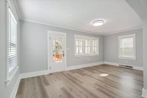 103 Ridge St, Jackson, MI 49203 photo 7