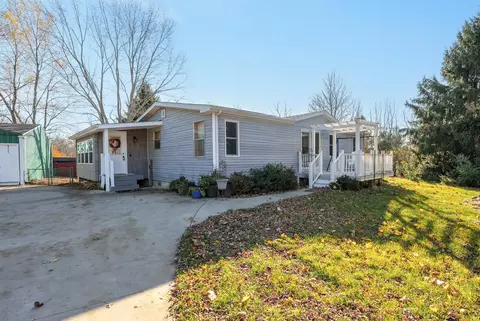 45645 48th Ave, Lawrence, MI 49064