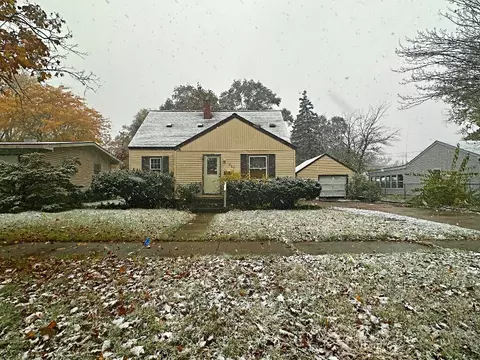 1867 Ray St, Muskegon, MI 49442