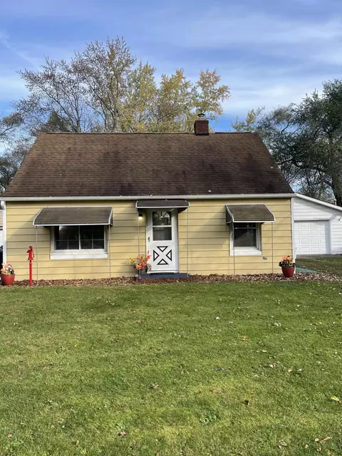5230 Weller St, Kalamazoo, MI 49004