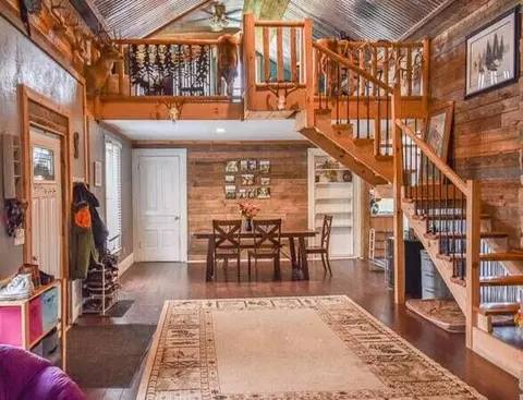 860 E Central Rd, Quincy, MI 49082 photo 13