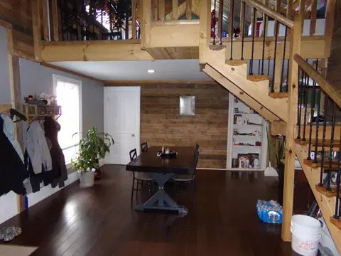 860 E Central Rd, Quincy, MI 49082 photo 6