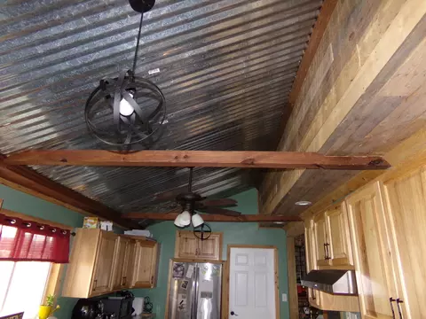 860 E Central Rd, Quincy, MI 49082 photo 10