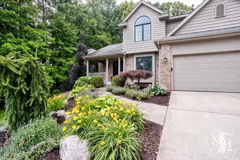 7807 Abby Ln SE, Caledonia, MI 49316